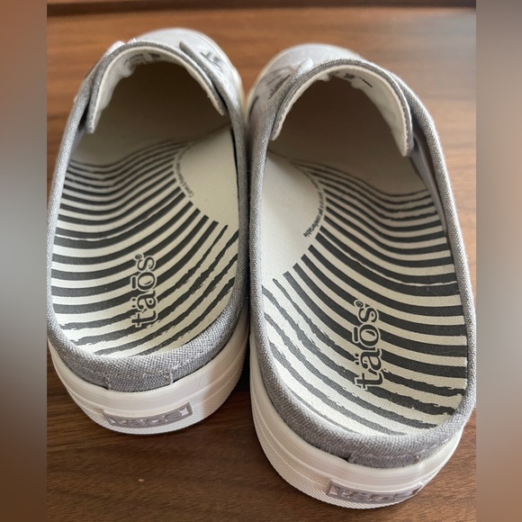 Taos Slip On Sneakers - Picture 4 of 4